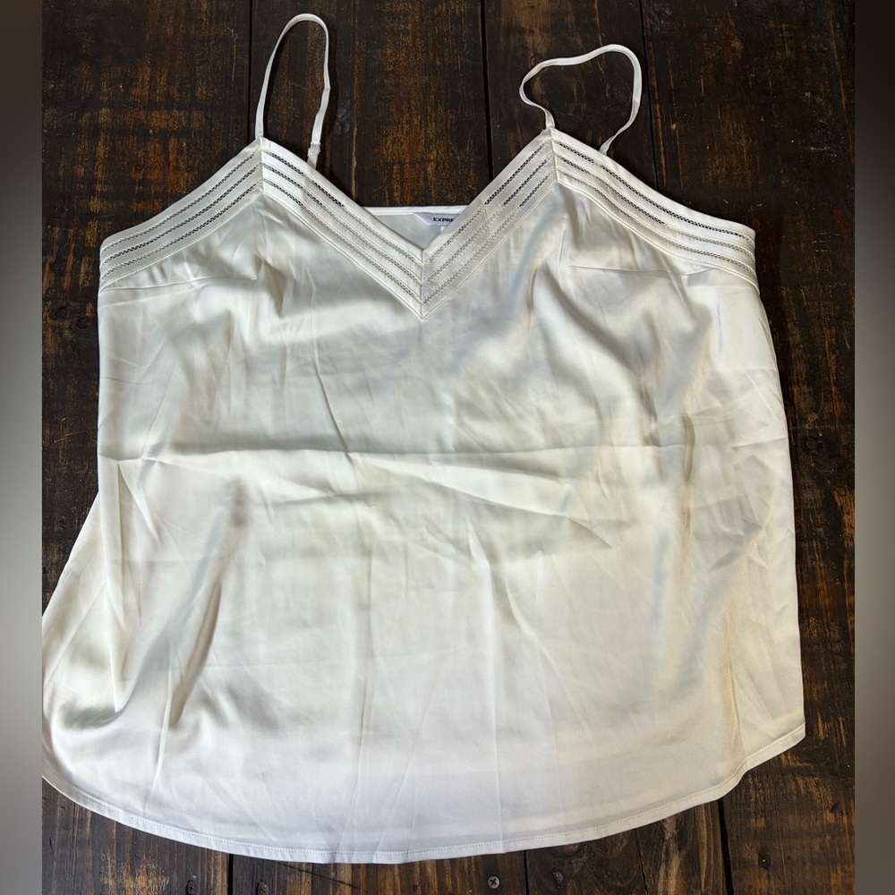 Express tank top bundle